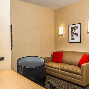 Queen Suite